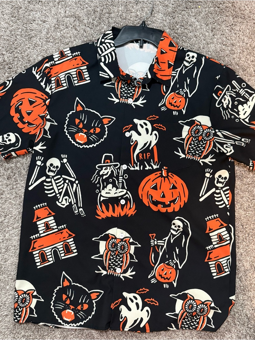 Men's Medium Halloween Button Up
Shirt - Vintage Spooky Print Pumpkins
Ghosts